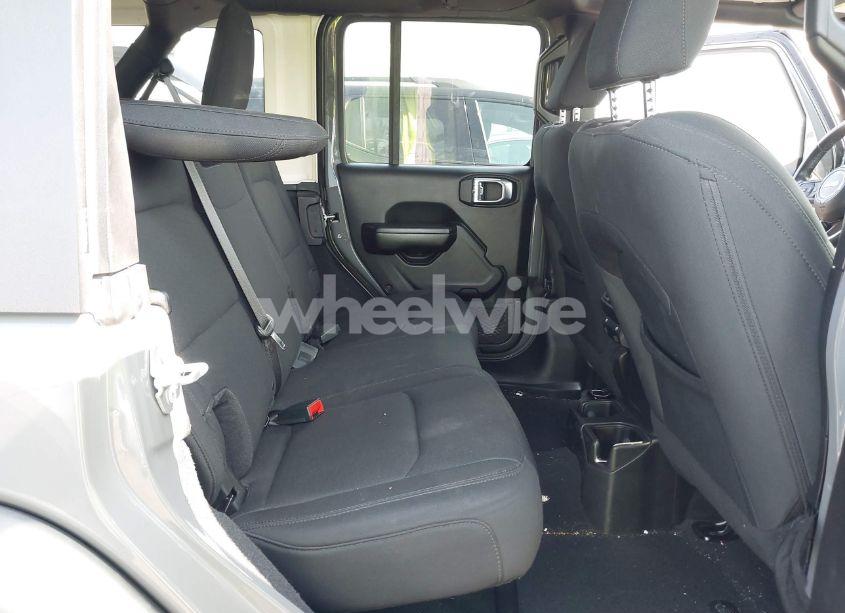 Photo 8 of 2018 Jeep Wrangler UNLIMITED SPORT S 4X4 (VIN 1C4HJXDG5JW298947)