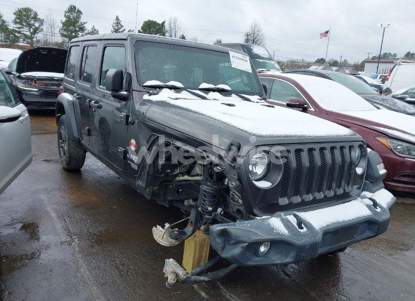 2019 Jeep Wrangler UNLIMITED SPORT S 4X4 (VIN 1C4HJXDG5KW505015) main photo