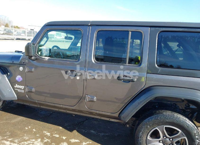 Photo 14 of 2019 Jeep Wrangler UNLIMITED SPORT S 4X4 (VIN 1C4HJXDG5KW505015)