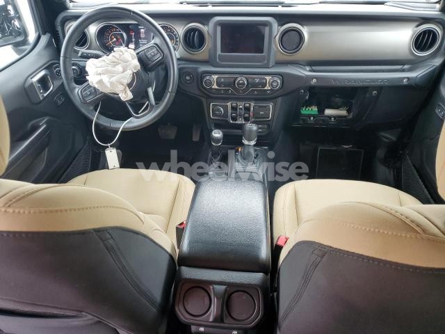 Photo 4 of 2019 JEEP WRANGLER UNLIMITED SPORT (VIN 1C4HJXDG5KW517343)