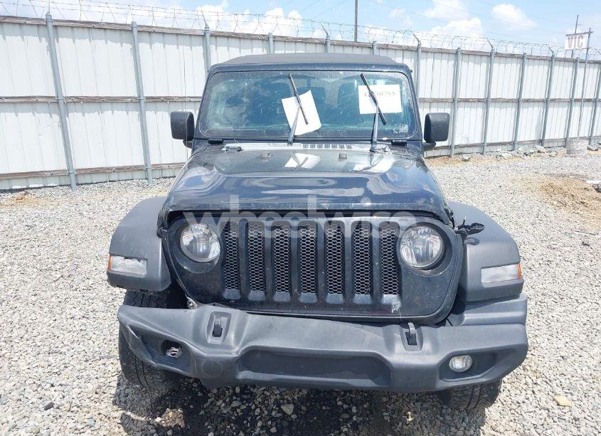 Photo 12 of 2019 Jeep Wrangler UNLIMITED SPORT 4X4 (VIN 1C4HJXDG5KW577364)