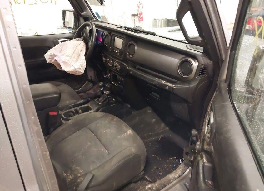 Photo 5 of 2019 Jeep Wrangler UNLIMITED SPORT 4X4 (VIN 1C4HJXDG5KW661328)