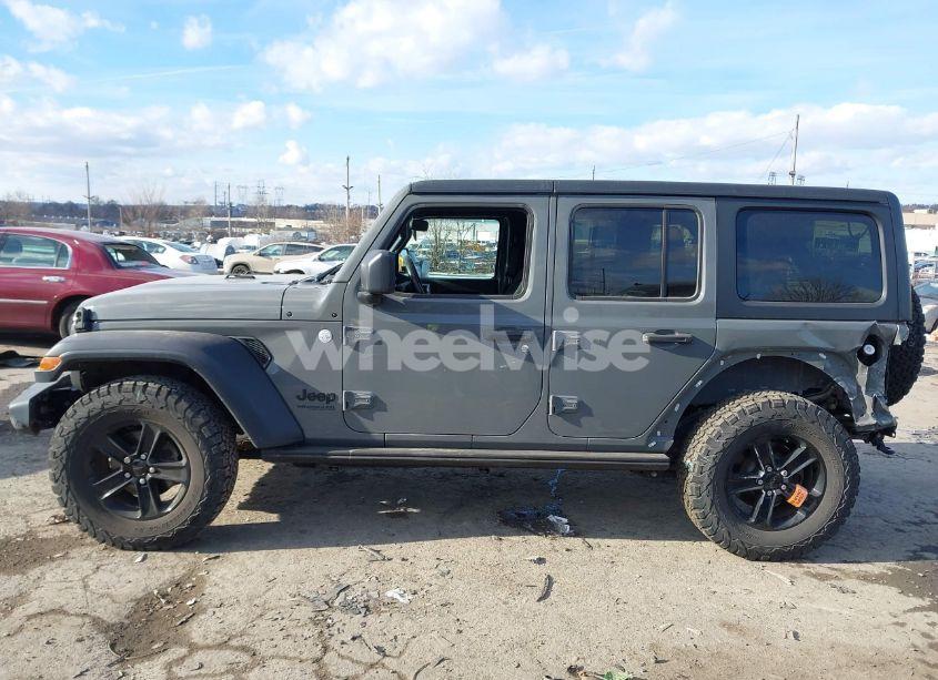 Photo 13 of 2019 Jeep Wrangler UNLIMITED SPORT ALTITUDE 4X4 (VIN 1C4HJXDG5KW676363)