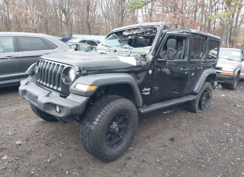 Photo 2 of 2020 Jeep Wrangler UNLIMITED SPORT S 4X4 (VIN 1C4HJXDG5LW189472)