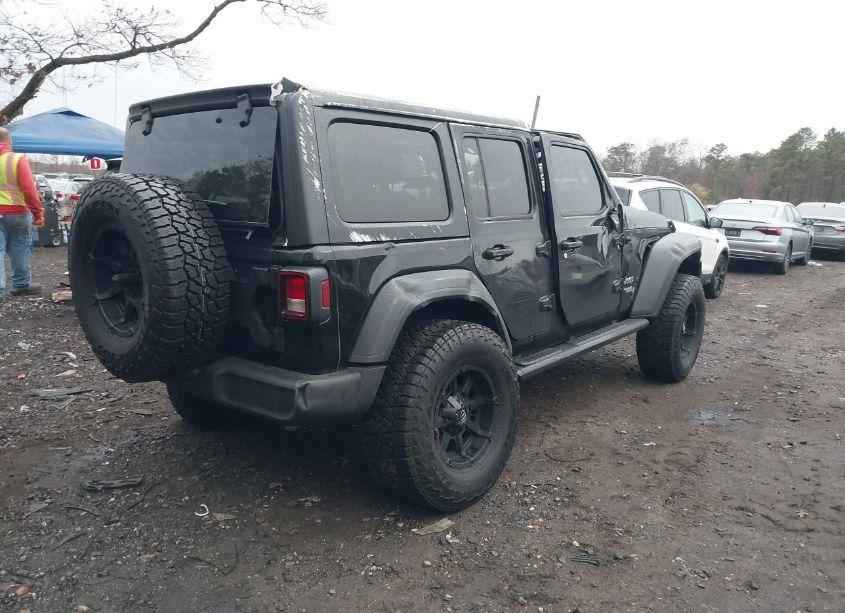Photo 4 of 2020 Jeep Wrangler UNLIMITED SPORT S 4X4 (VIN 1C4HJXDG5LW189472)