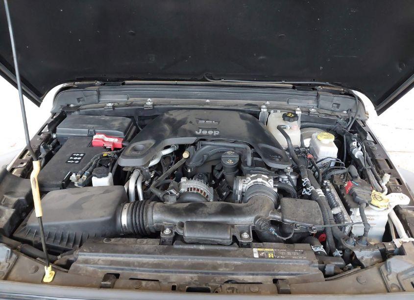 Photo 10 of 2020 Jeep Wrangler UNLIMITED SPORT S 4X4 (VIN 1C4HJXDG5LW262288)