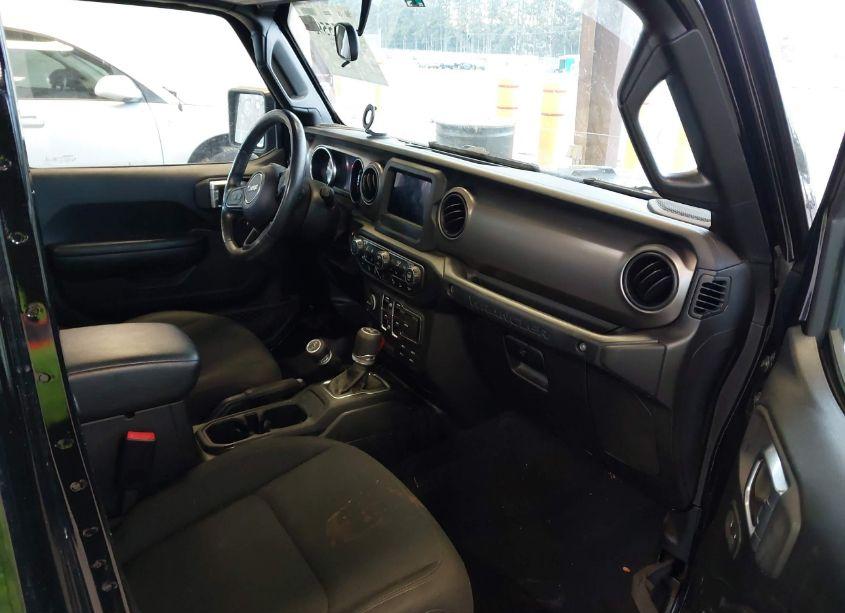 Photo 5 of 2020 Jeep Wrangler UNLIMITED SPORT S 4X4 (VIN 1C4HJXDG5LW262288)