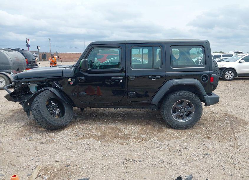 Photo 15 of 2022 Jeep Wrangler UNLIMITED SPORT 4X4 (VIN 1C4HJXDG5NW133471)