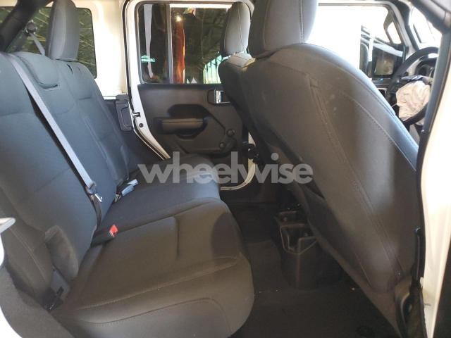 Photo 2 of 2022 JEEP WRANGLER UNLIMITED SPORT (VIN 1C4HJXDG5NW195338)