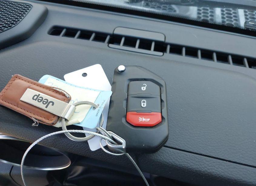 Photo 11 of 2022 Jeep Wrangler UNLIMITED SPORT S 4X4 (VIN 1C4HJXDG5NW240844)