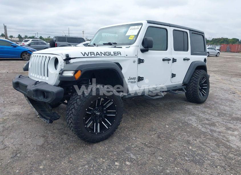 Photo 2 of 2018 Jeep Wrangler UNLIMITED SPORT 4X4 (VIN 1C4HJXDG6JW149981)
