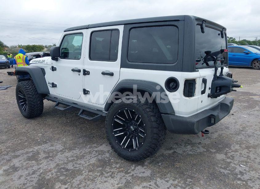 Photo 3 of 2018 Jeep Wrangler UNLIMITED SPORT 4X4 (VIN 1C4HJXDG6JW149981)