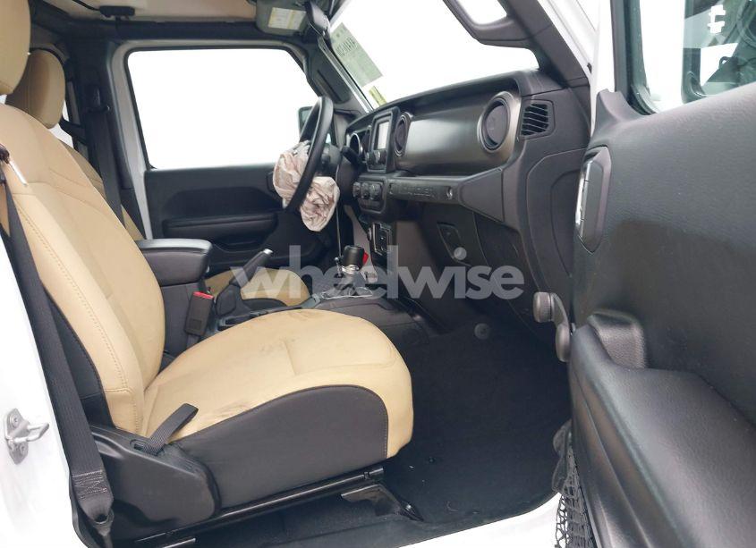 Photo 5 of 2018 Jeep Wrangler UNLIMITED SPORT 4X4 (VIN 1C4HJXDG6JW149981)