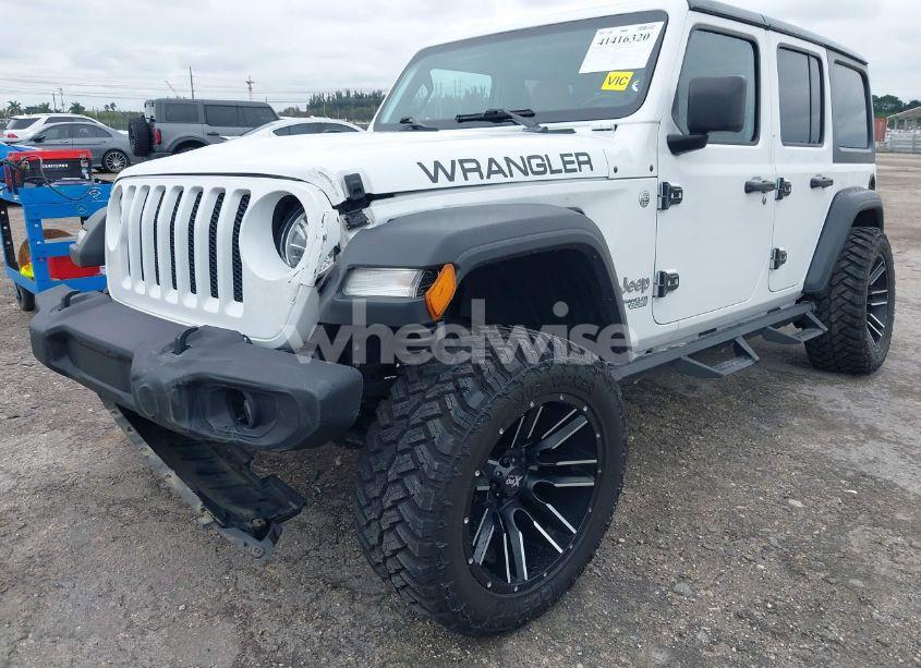 Photo 6 of 2018 Jeep Wrangler UNLIMITED SPORT 4X4 (VIN 1C4HJXDG6JW149981)