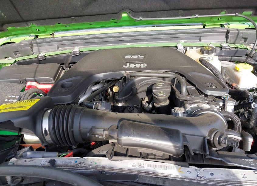 Photo 10 of 2018 Jeep Wrangler UNLIMITED SPORT 4X4 (VIN 1C4HJXDG6JW274348)