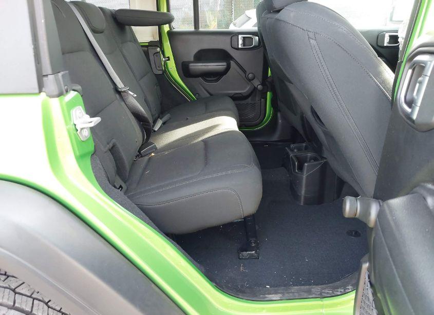 Photo 8 of 2018 Jeep Wrangler UNLIMITED SPORT 4X4 (VIN 1C4HJXDG6JW274348)