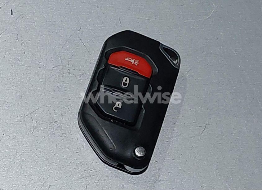 Photo 11 of 2018 Jeep Wrangler UNLIMITED SPORT S 4X4 (VIN 1C4HJXDG6JW285298)