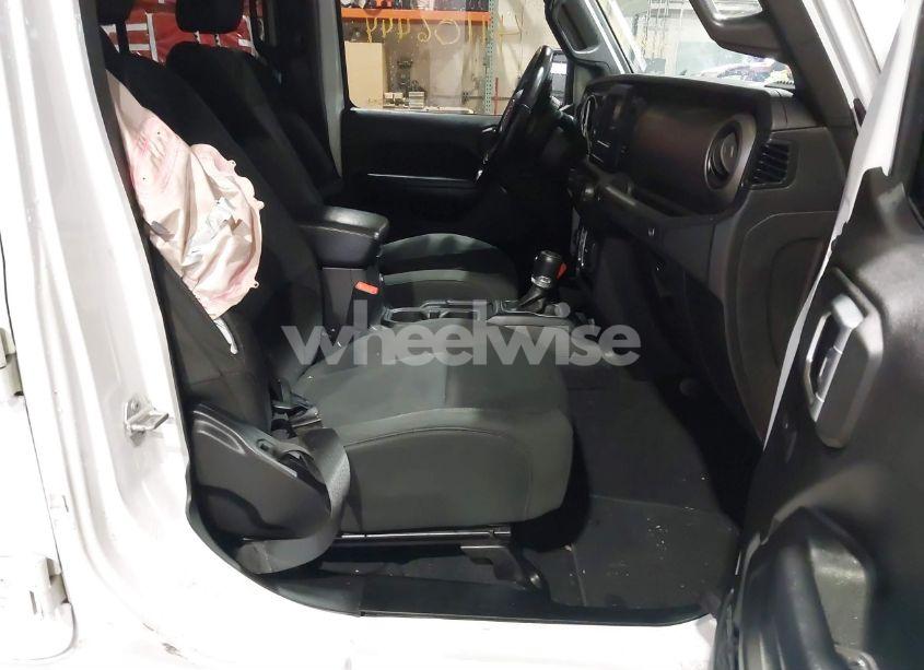 Photo 5 of 2018 Jeep Wrangler UNLIMITED SPORT S 4X4 (VIN 1C4HJXDG6JW285298)