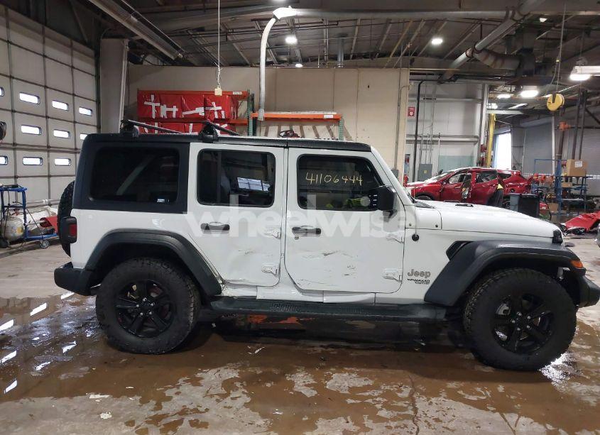 Photo 6 of 2018 Jeep Wrangler UNLIMITED SPORT S 4X4 (VIN 1C4HJXDG6JW285298)