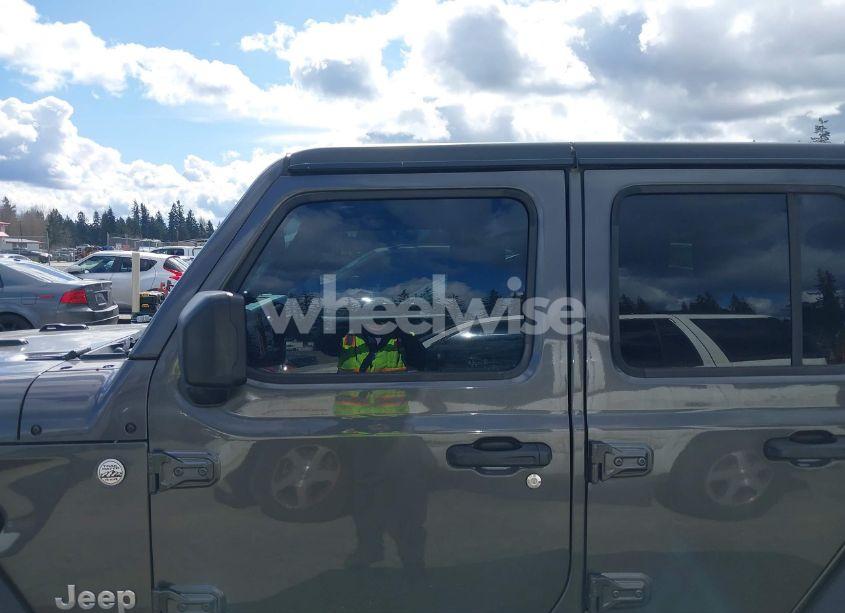 Photo 15 of 2019 Jeep Wrangler UNLIMITED SPORT S 4X4 (VIN 1C4HJXDG6KW538685)