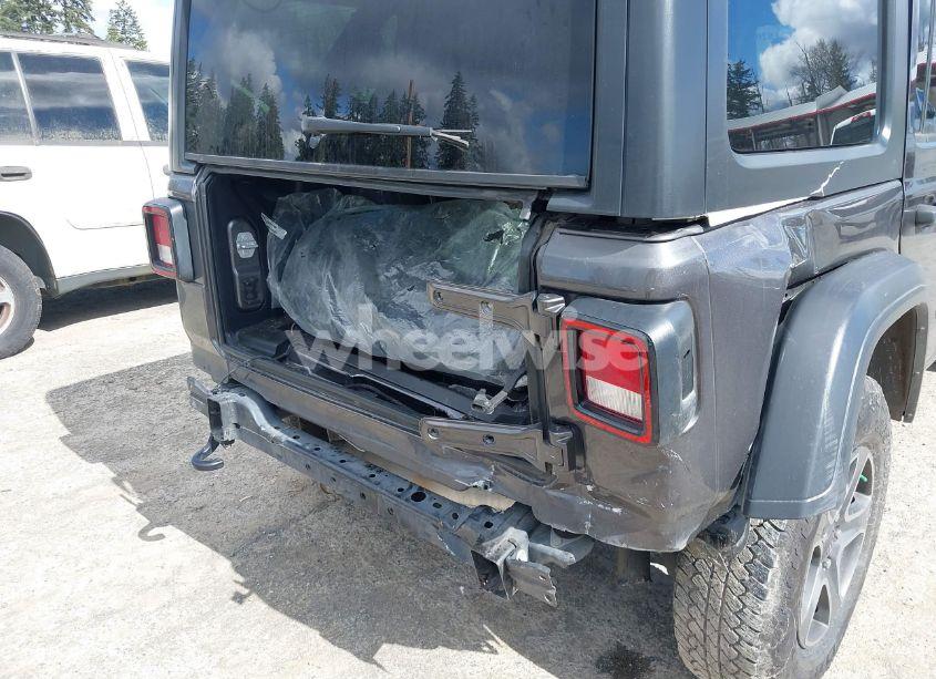 Photo 6 of 2019 Jeep Wrangler UNLIMITED SPORT S 4X4 (VIN 1C4HJXDG6KW538685)