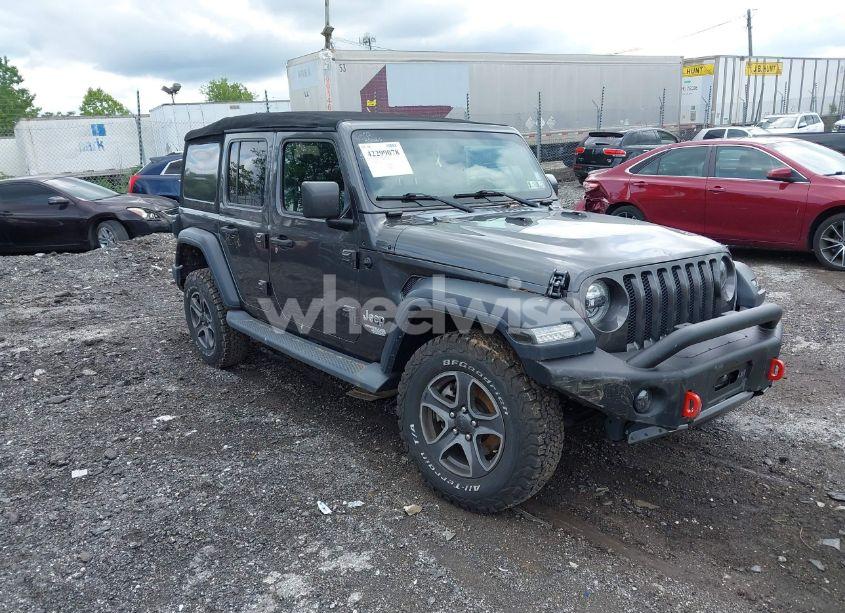 2019 Jeep Wrangler UNLIMITED SPORT S 4X4 (VIN 1C4HJXDG6KW571640) main photo