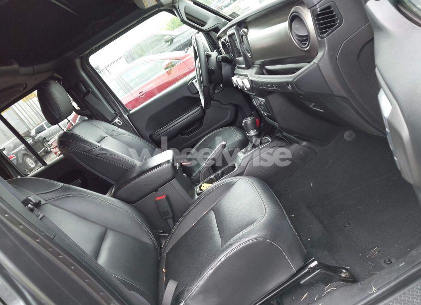 Photo 5 of 2019 Jeep Wrangler UNLIMITED SPORT S 4X4 (VIN 1C4HJXDG6KW571640)