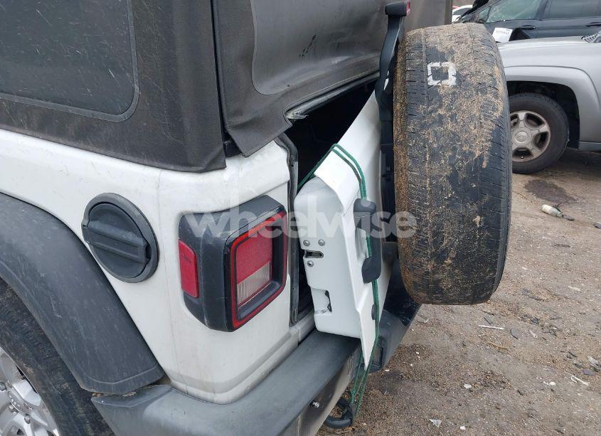 Photo 17 of 2019 Jeep Wrangler UNLIMITED SPORT S 4X4 (VIN 1C4HJXDG6KW628032)