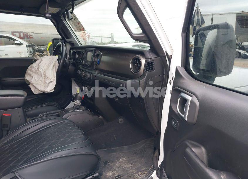 Photo 5 of 2019 Jeep Wrangler UNLIMITED SPORT S 4X4 (VIN 1C4HJXDG6KW628032)