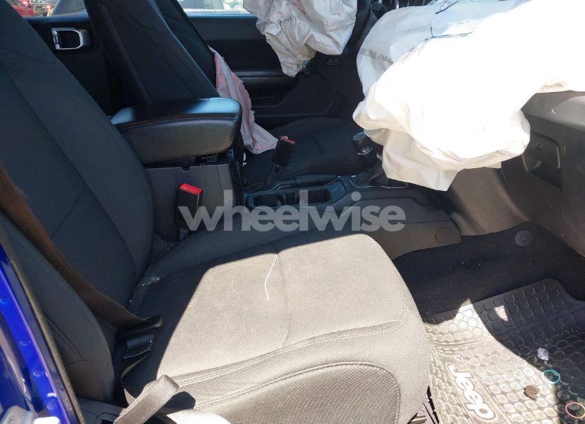 Photo 5 of 2019 Jeep Wrangler UNLIMITED SPORT S 4X4 (VIN 1C4HJXDG6KW639189)