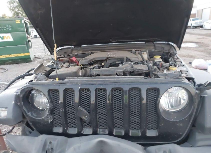 Photo 10 of 2020 Jeep Wrangler UNLIMITED SPORT S 4X4 (VIN 1C4HJXDG6LW117924)