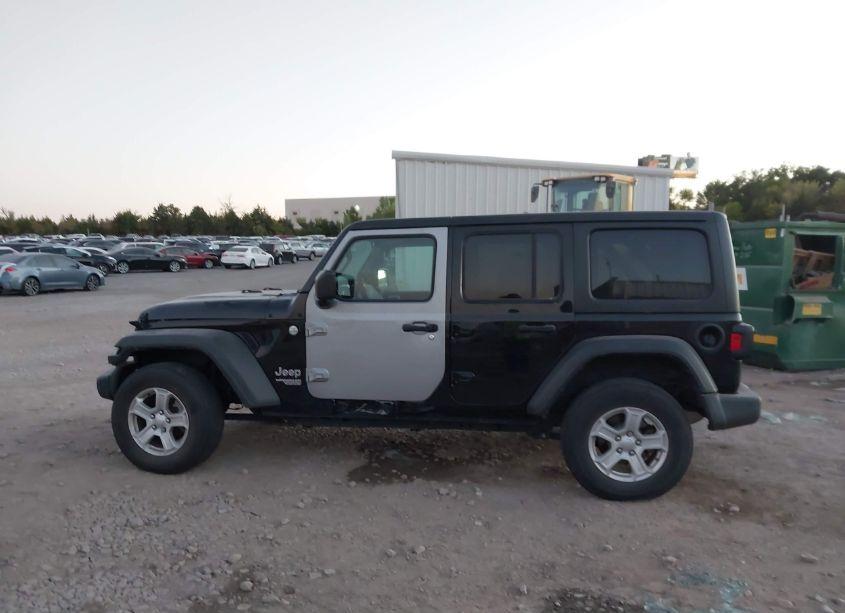 Photo 14 of 2020 Jeep Wrangler UNLIMITED SPORT S 4X4 (VIN 1C4HJXDG6LW117924)