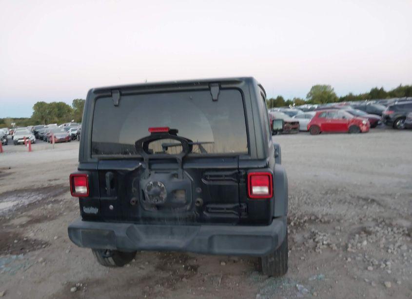 Photo 16 of 2020 Jeep Wrangler UNLIMITED SPORT S 4X4 (VIN 1C4HJXDG6LW117924)