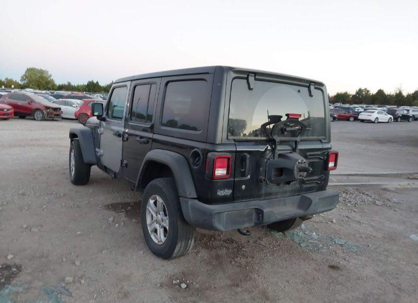 Photo 3 of 2020 Jeep Wrangler UNLIMITED SPORT S 4X4 (VIN 1C4HJXDG6LW117924)