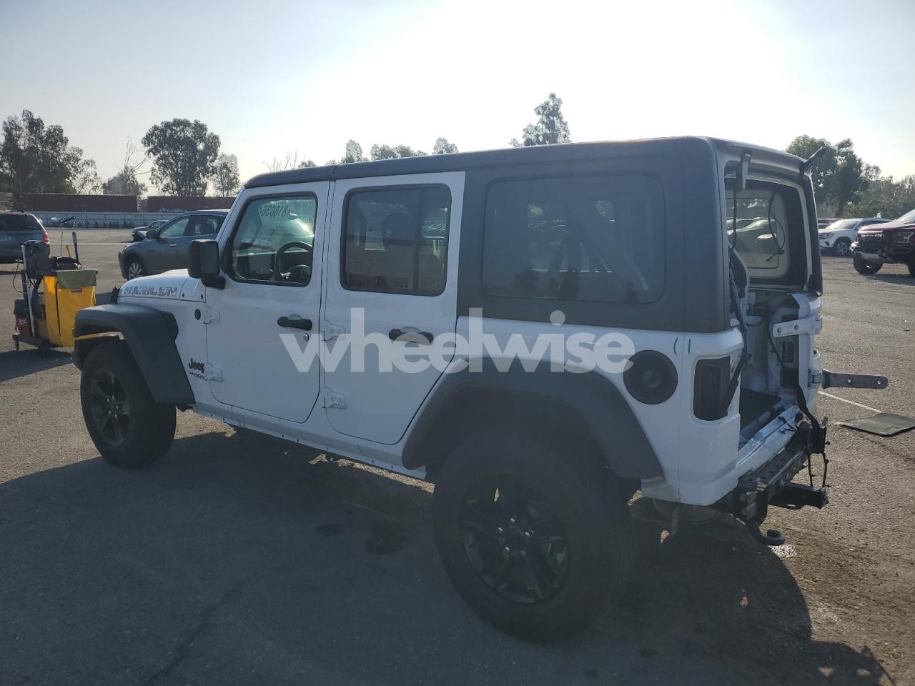 Photo 2 of 2021 JEEP WRANGLER UNLIMITED SPORT (VIN 1C4HJXDG6MW859726)