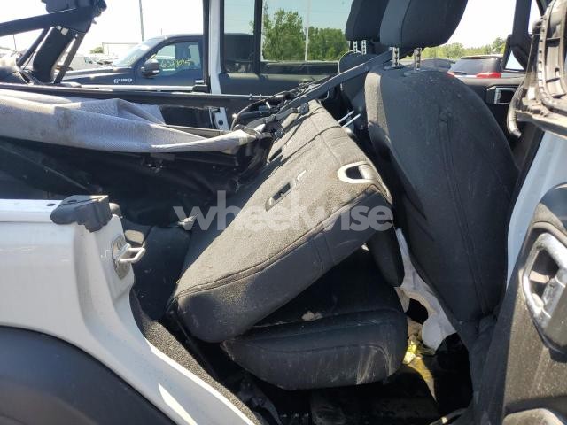 Photo 5 of 2022 JEEP WRANGLER UNLIMITED SPORT (VIN 1C4HJXDG6NW195431)