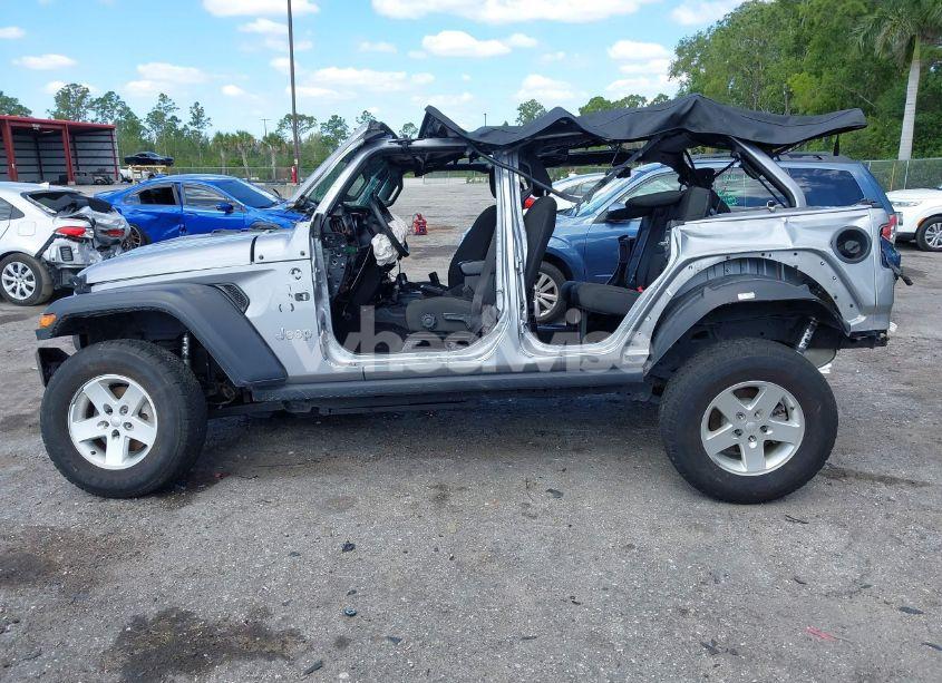 Photo 15 of 2018 Jeep Wrangler UNLIMITED SPORT 4X4 (VIN 1C4HJXDG7JW170077)