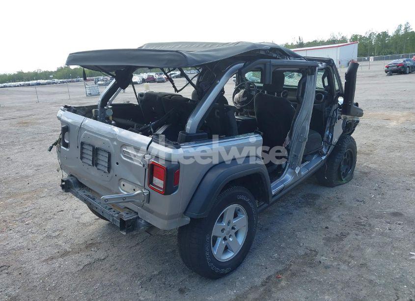 Photo 4 of 2018 Jeep Wrangler UNLIMITED SPORT 4X4 (VIN 1C4HJXDG7JW170077)