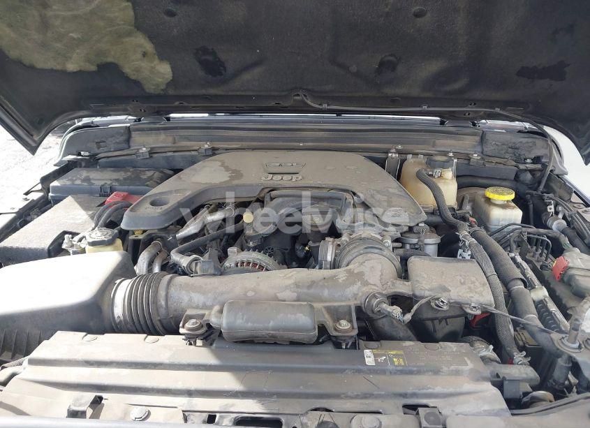 Photo 10 of 2018 Jeep Wrangler UNLIMITED SPORT S 4X4 (VIN 1C4HJXDG7JW181922)