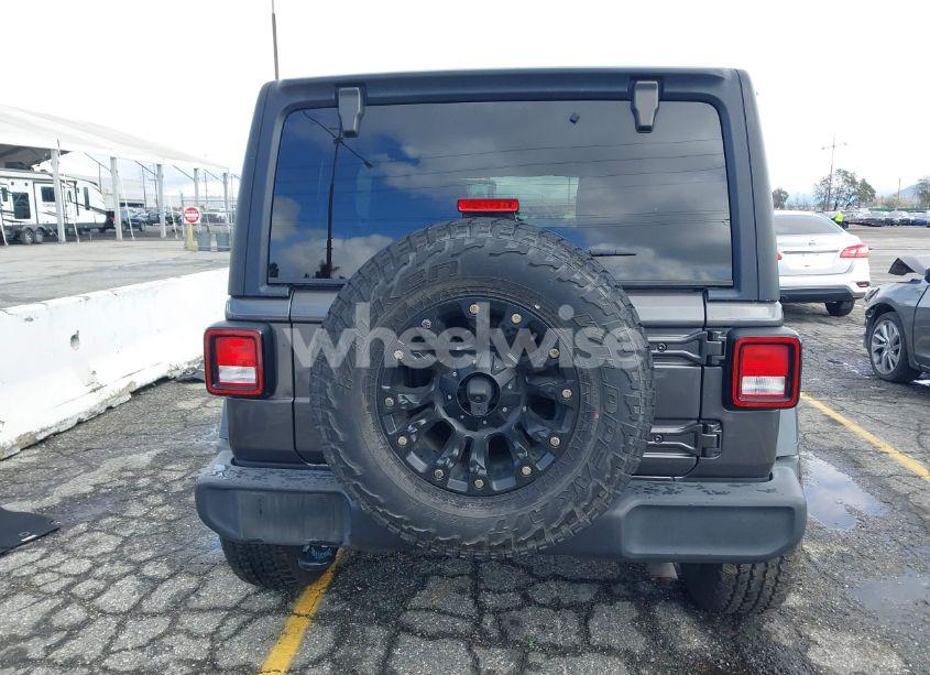 Photo 17 of 2018 Jeep Wrangler UNLIMITED SPORT S 4X4 (VIN 1C4HJXDG7JW181922)