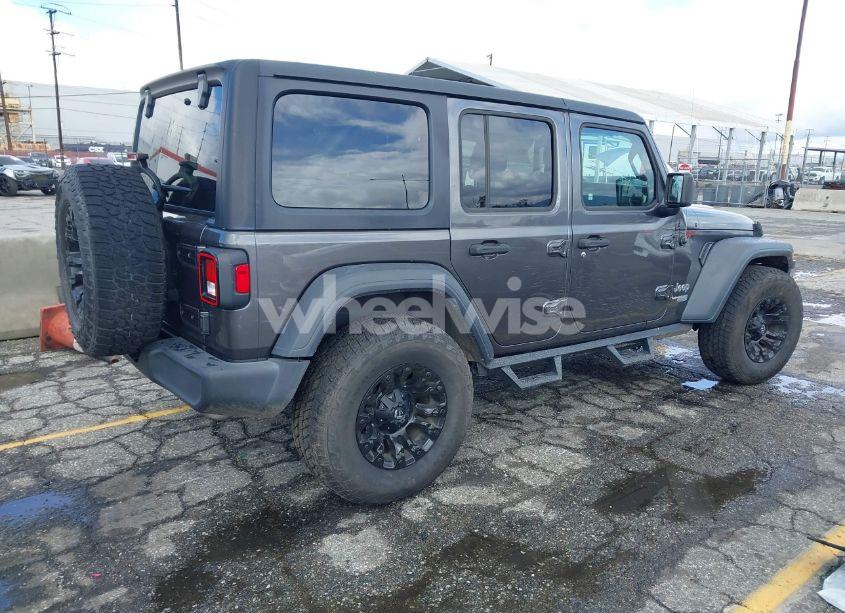 Photo 4 of 2018 Jeep Wrangler UNLIMITED SPORT S 4X4 (VIN 1C4HJXDG7JW181922)