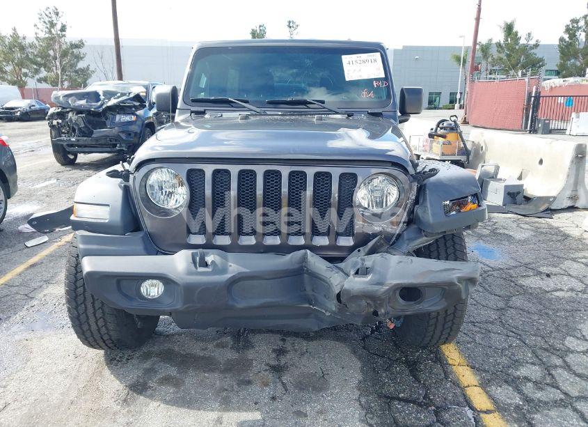 Photo 6 of 2018 Jeep Wrangler UNLIMITED SPORT S 4X4 (VIN 1C4HJXDG7JW181922)