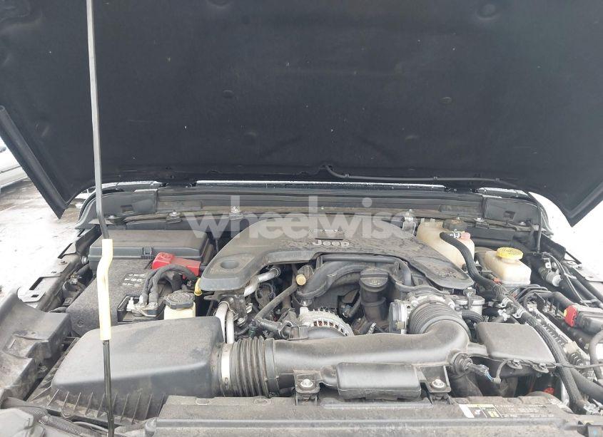 Photo 10 of 2018 Jeep Wrangler UNLIMITED SPORT S 4X4 (VIN 1C4HJXDG7JW227605)