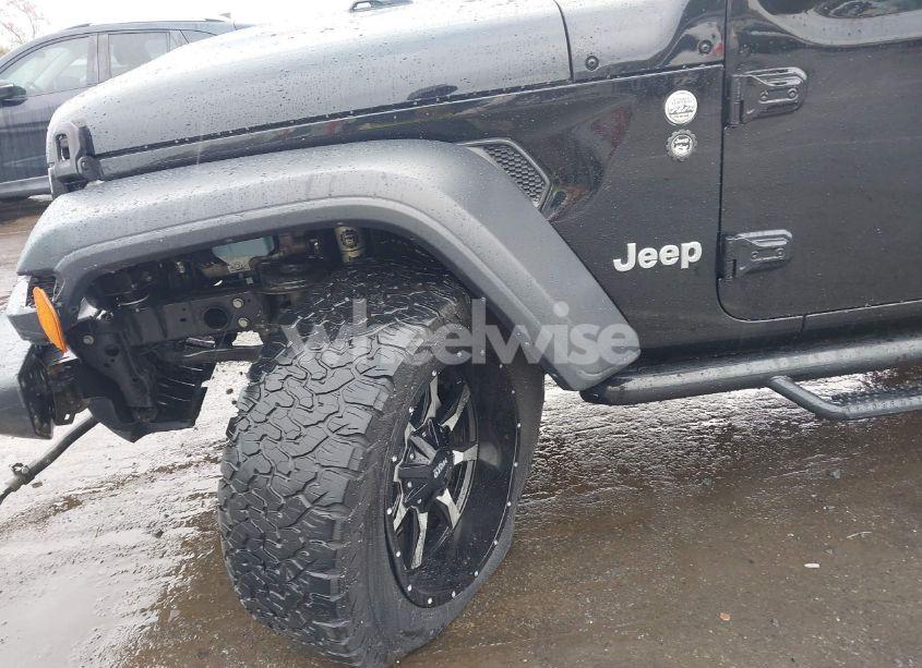 Photo 18 of 2018 Jeep Wrangler UNLIMITED SPORT S 4X4 (VIN 1C4HJXDG7JW227605)