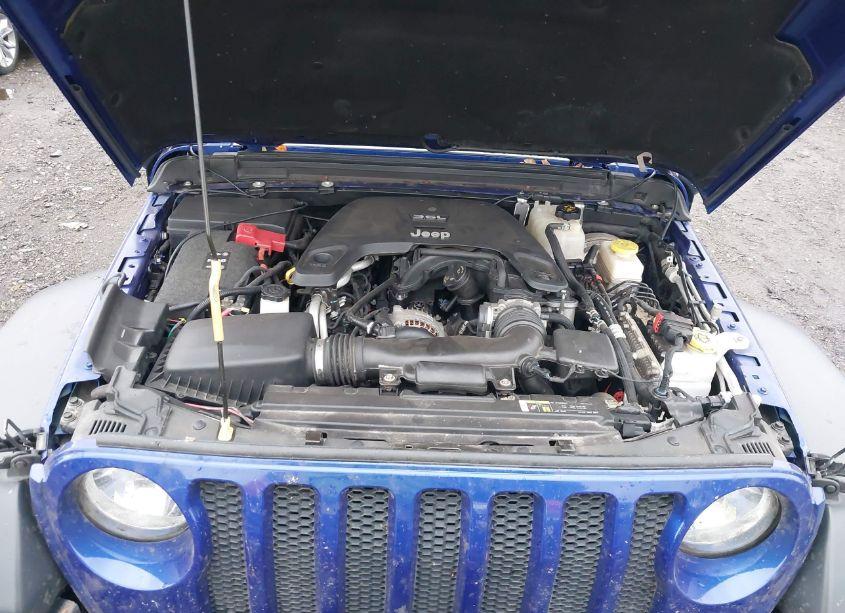 Photo 10 of 2018 Jeep Wrangler UNLIMITED SPORT S 4X4 (VIN 1C4HJXDG7JW280370)