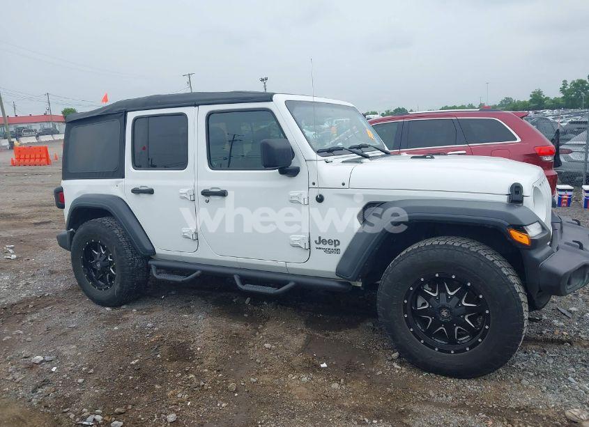 Photo 13 of 2019 Jeep Wrangler UNLIMITED SPORT S 4X4 (VIN 1C4HJXDG7KW553468)