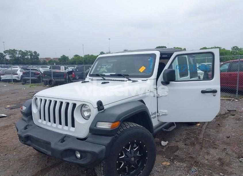 Photo 6 of 2019 Jeep Wrangler UNLIMITED SPORT S 4X4 (VIN 1C4HJXDG7KW553468)