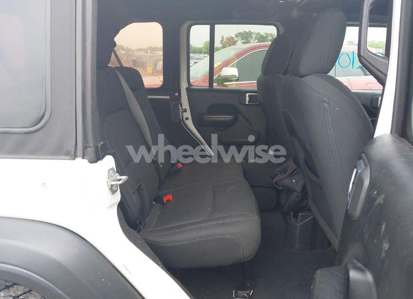 Photo 8 of 2019 Jeep Wrangler UNLIMITED SPORT S 4X4 (VIN 1C4HJXDG7KW553468)