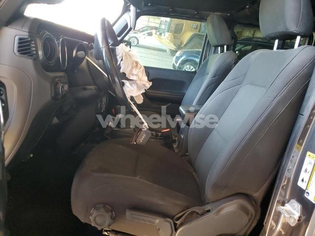 Photo 3 of 2019 JEEP WRANGLER UNLIMITED SPORT (VIN 1C4HJXDG7KW633837)