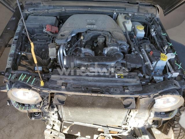 Photo 6 of 2019 JEEP WRANGLER UNLIMITED SPORT (VIN 1C4HJXDG7KW633837)